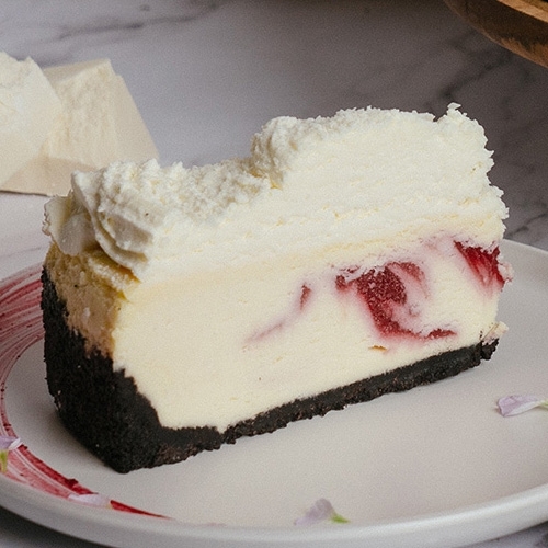 Cheesecake Slice - White Chocolate & Raspberry 178g, 1 Each
